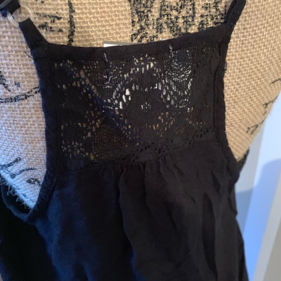 !!Eyeshadow Sz L black crop top tank!! - Picture 3 of 3